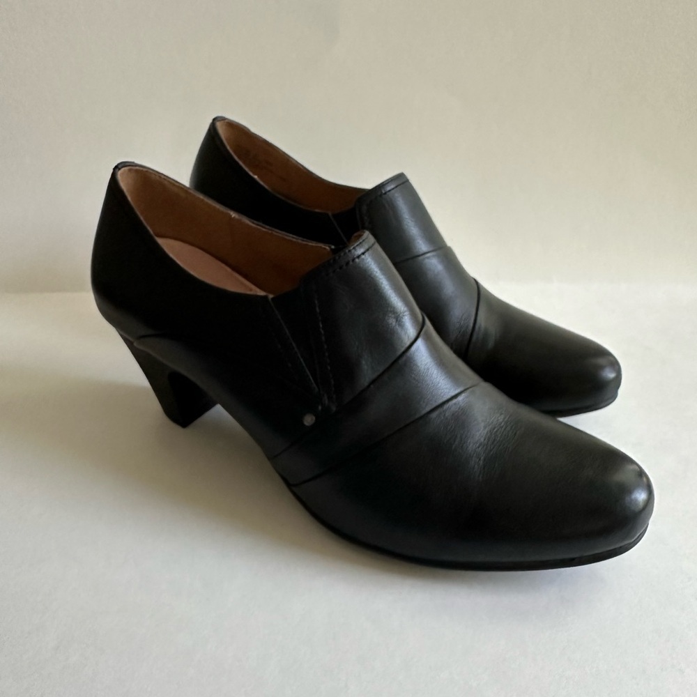 Umberto Raffini Women's Naomi Heel - Picture 2 of 8